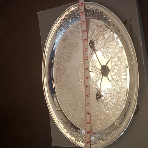 Oneida Castle Court Oval Tray - Picture 5 of 8